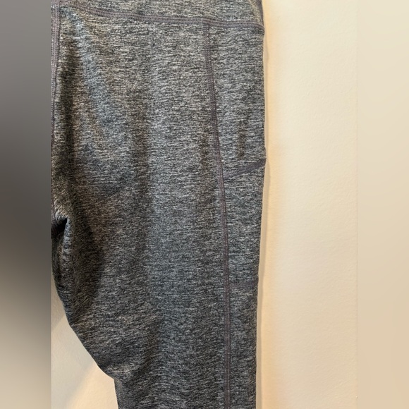 2 pairs of Aerie gray leggings with side pockets size XL - Picture 15 of 15